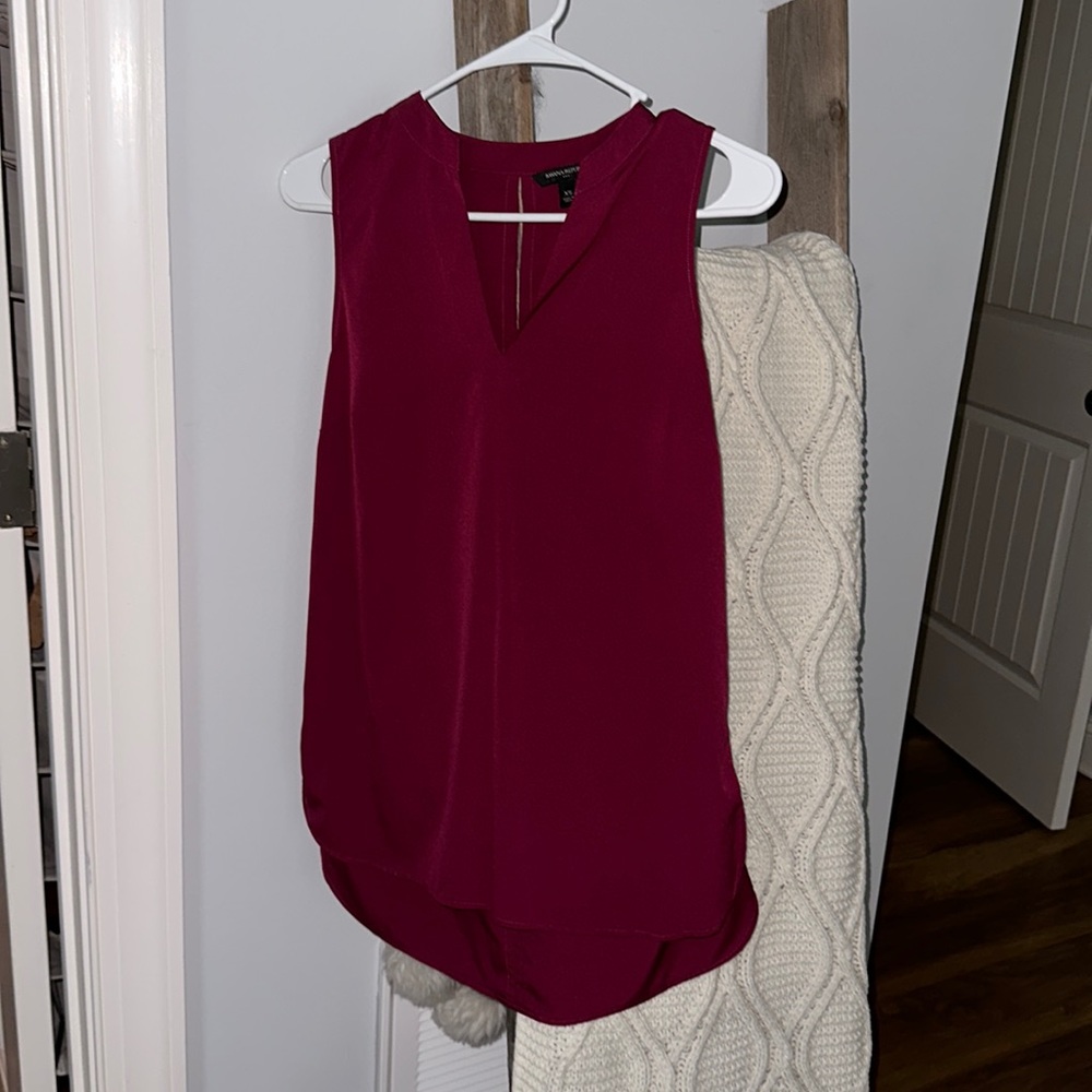 Banana republic maroon blouse